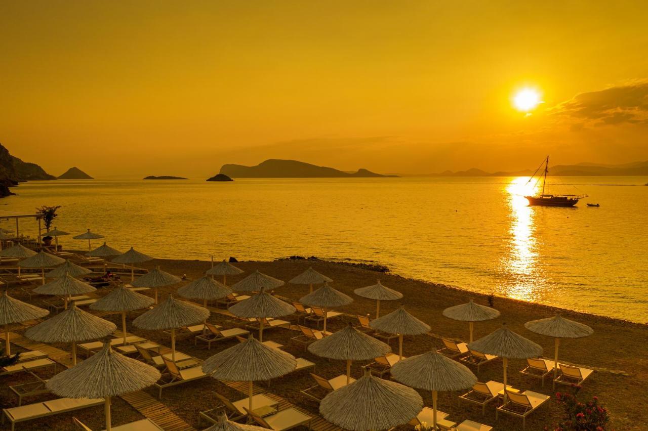 Four Seasons Hydra Luxury Suites エクステリア 写真