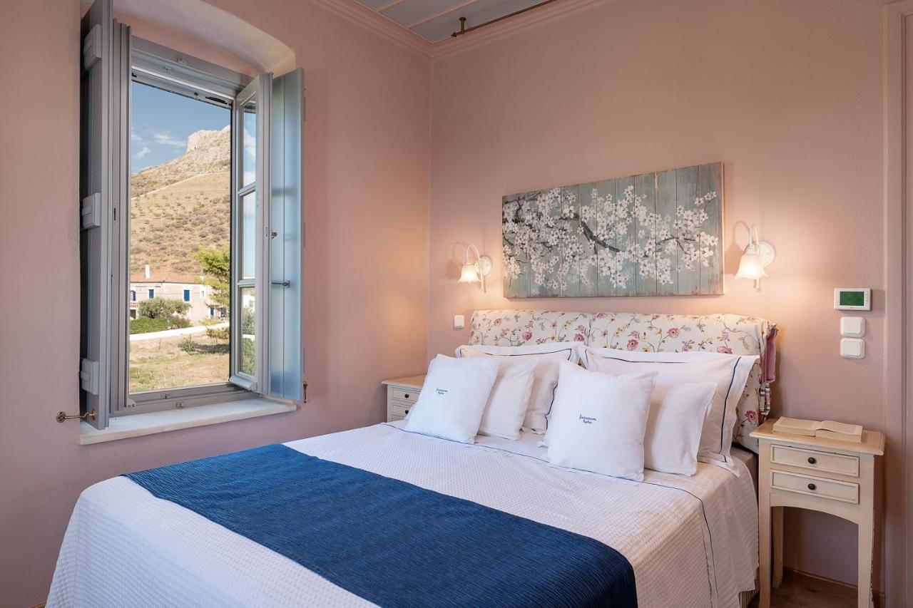 Four Seasons Hydra Luxury Suites エクステリア 写真