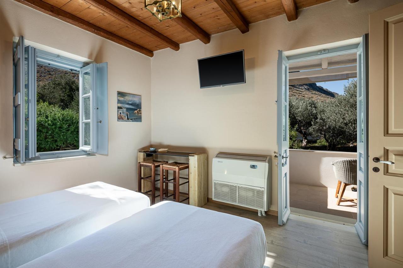 Four Seasons Hydra Luxury Suites エクステリア 写真