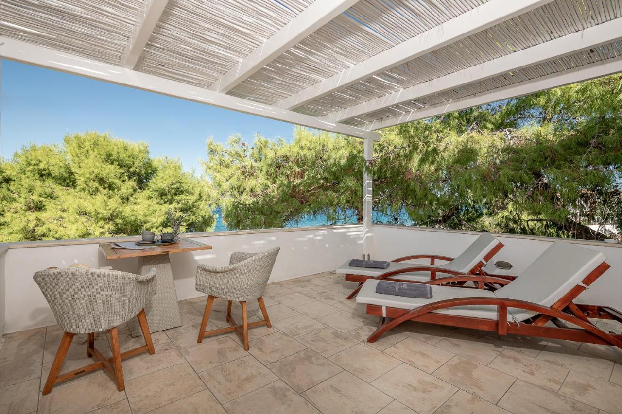 Four Seasons Hydra Luxury Suites エクステリア 写真